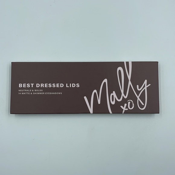 Mally Beauty Best Dressed Lids Eyeshadow Palette (NWT) - Picture 3 of 5